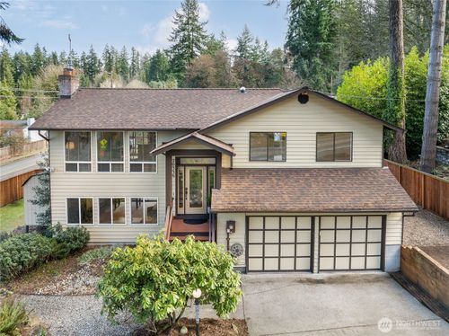 20336 3rd Ave Nw, Shoreline, WA, 98177-2008 | Card Image