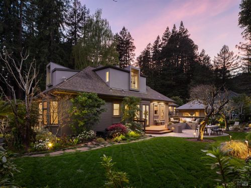 8 Laurel St, Mill Valley, CA, 94941-2650 | Card Image