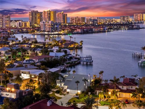 517 Belle Isle Ave, BELLEAIR BEACH, FL, 33786-3611 | Card Image