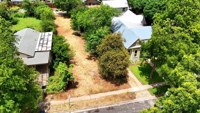 1010 E 8 Th St, Home with 0 bedrooms, 0 bathrooms and null parking in Austin TX | Image 5