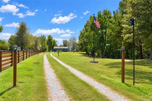2028 Hardwater Lake Rd, Pollock, LA, 71467-4673 | Card Image