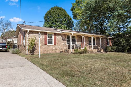 657 Atlanta Dr, Hermitage, TN, 37076-1536 | Card Image