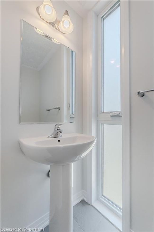 A011 - 142 Foamflower Pl, Townhouse with 2 bedrooms, 3 bathrooms and 1 parking in Waterloo ON | Image 14