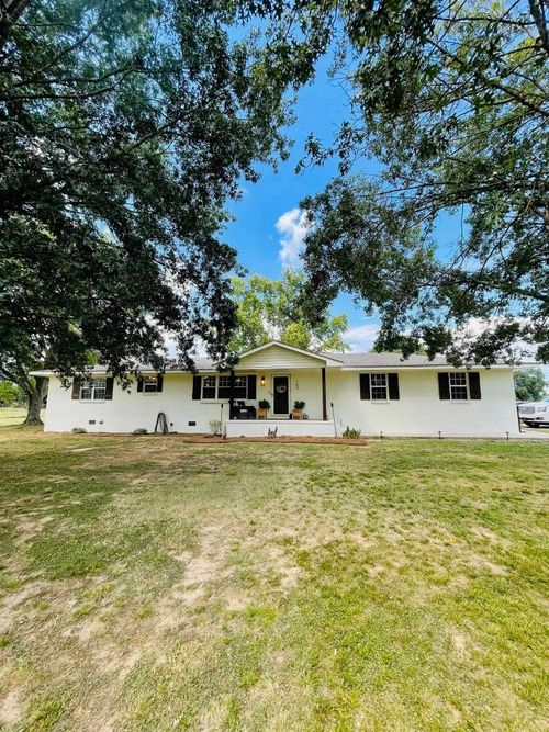 163 Matlock Ln, Muscle Shoals, AL, 35661-5453 | Card Image
