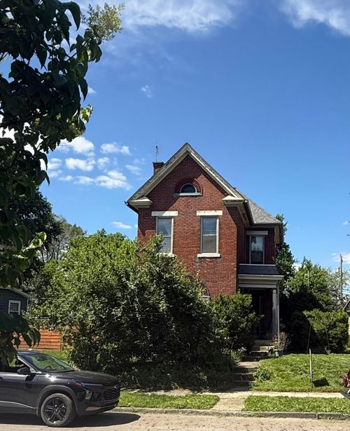 158 E Morrill Ave, Columbus, OH, 43207-1109 | Card Image