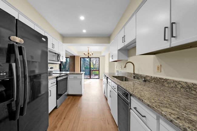 269 Meadow Bridge Dr, Condo with 2 bedrooms, 2 bathrooms and null parking in Rochester Hills MI | Image 16