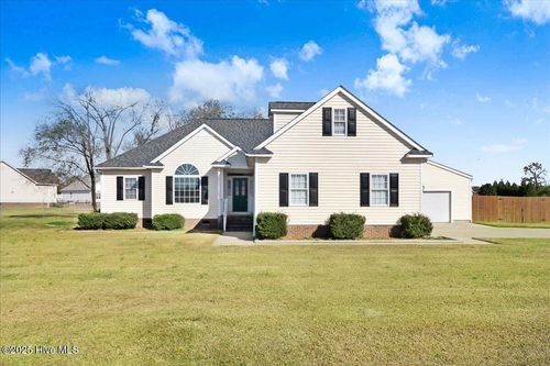 103 Poplar Knoll Rd, Pikeville, NC, 27863-9532 | Card Image