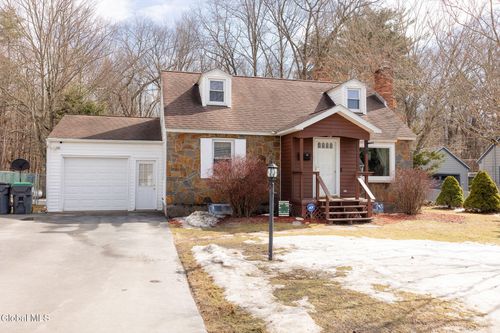 19 Willow Ln, Glenville, NY, 12302-5512 | Card Image