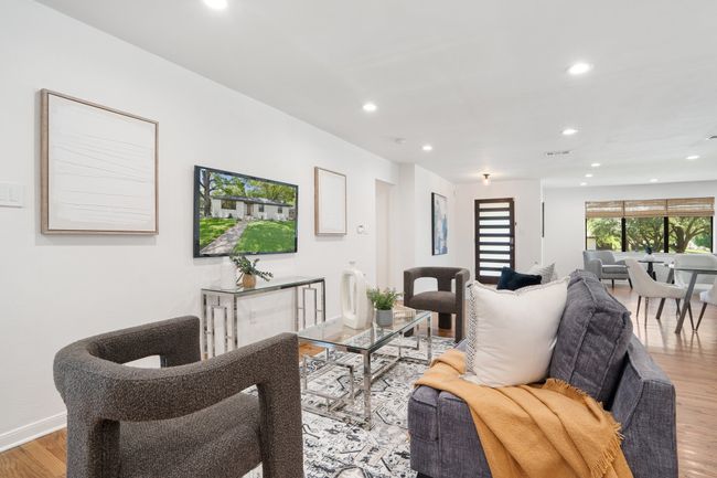 2505 Dorrington Dr, House other with 3 bedrooms, 2 bathrooms and null parking in Dallas TX | Image 15