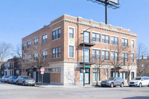 apt-3a-2375 W Montana St, Chicago, IL, 60647-2098 | Card Image