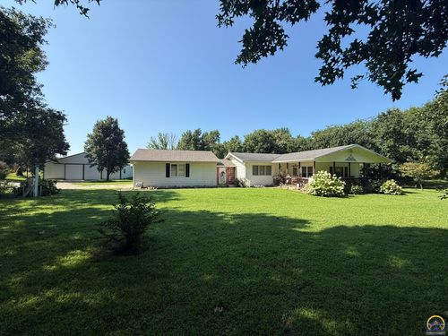 9321 Nw 40th St, Silver Lake, KS, 66539-9452 | Card Image