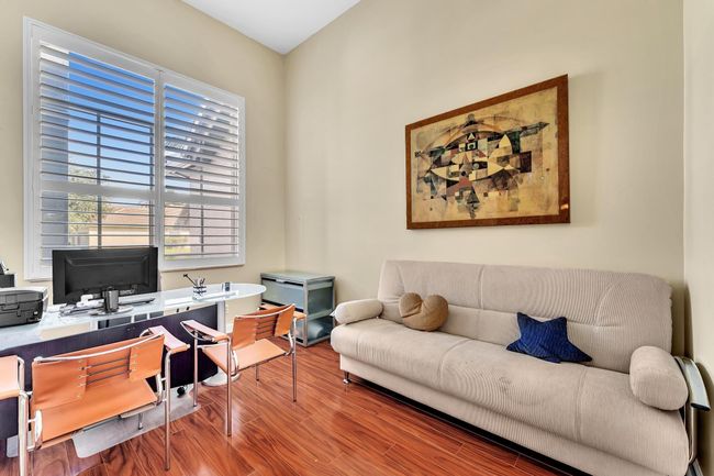 Den/office, or 5th bedroom | Image 22