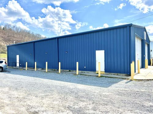 335 Industrial Park Rd, Harlan, KY, 40831-2589 | Card Image