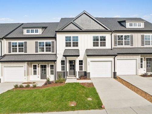 672 Tulip Springs Ct, Hermitage, TN, 37076-2477 | Card Image