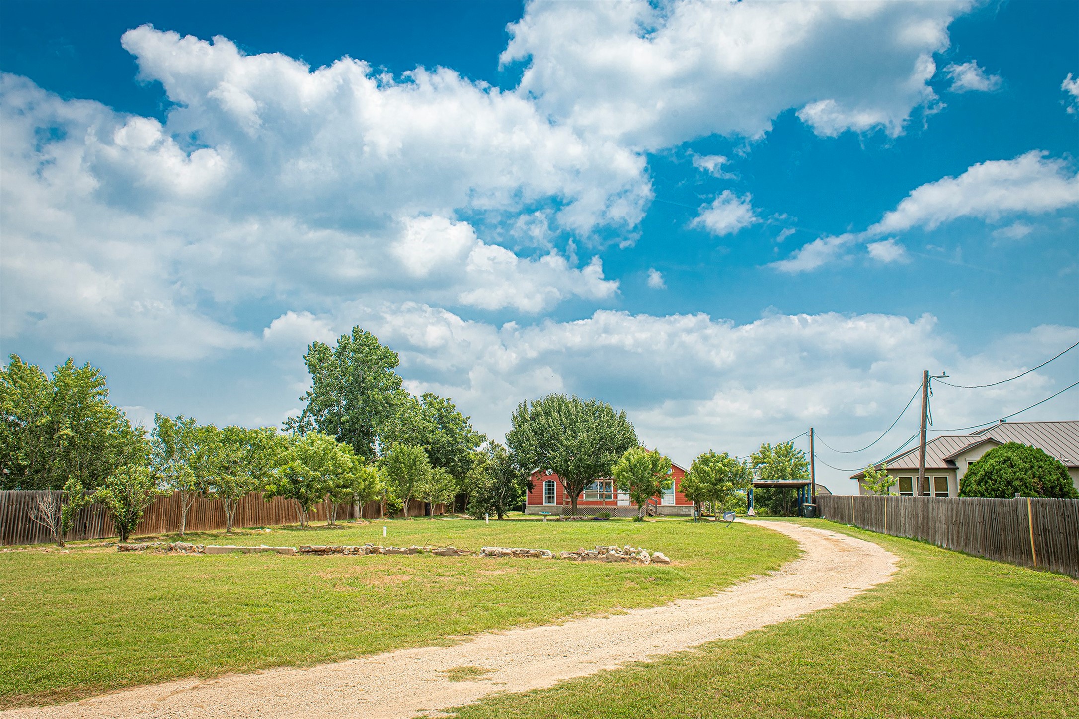 High Rd, Kyle, TX 78640