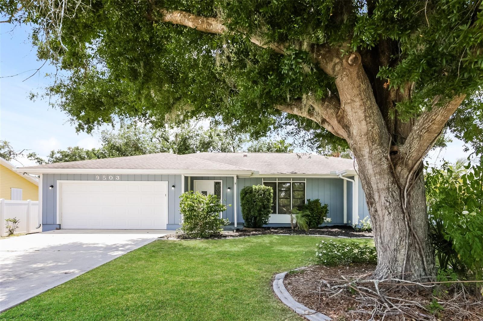 Prospect Ave, Englewood, FL 34224