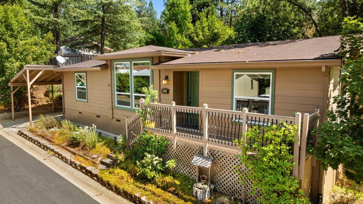 Manufactured In Park in Grass Valley