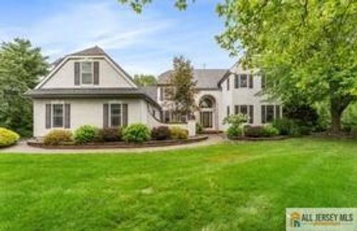 1 Woodland Dr, Plainsboro, NJ, 08536 | Card Image