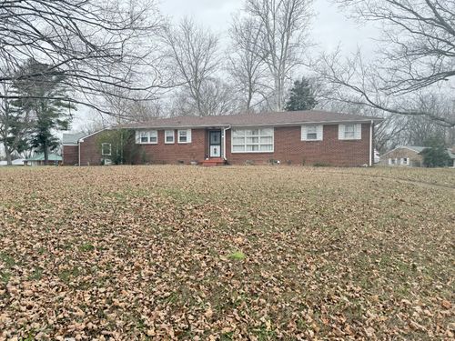 16 Concord Dr, Clarksville, TN, 37042-7608 | Card Image