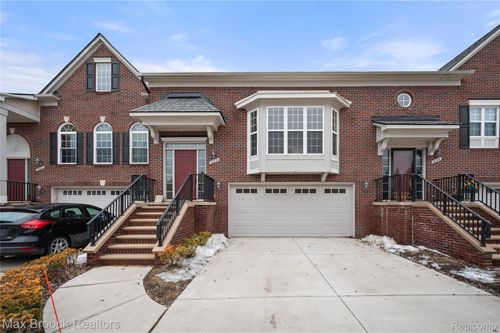 954 Sandalwood Dr, Troy, MI, 48085-1660 | Card Image