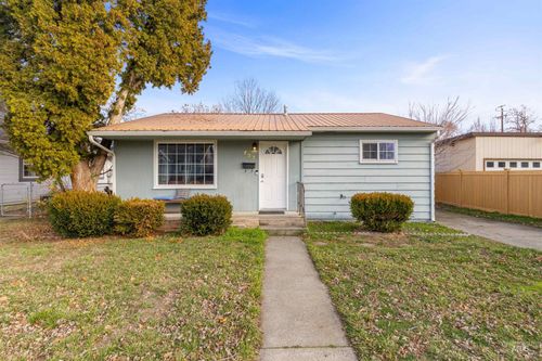 737 4th St, Clarkston, WA, 99403-2625 | Card Image