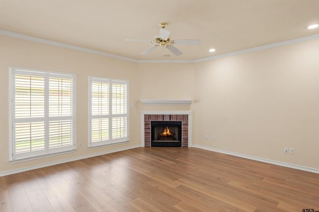 APT-1504 - 5401 Hollytree Dr, Condo with 3 bedrooms, 2 bathrooms and null parking in Tyler TX | Image 13