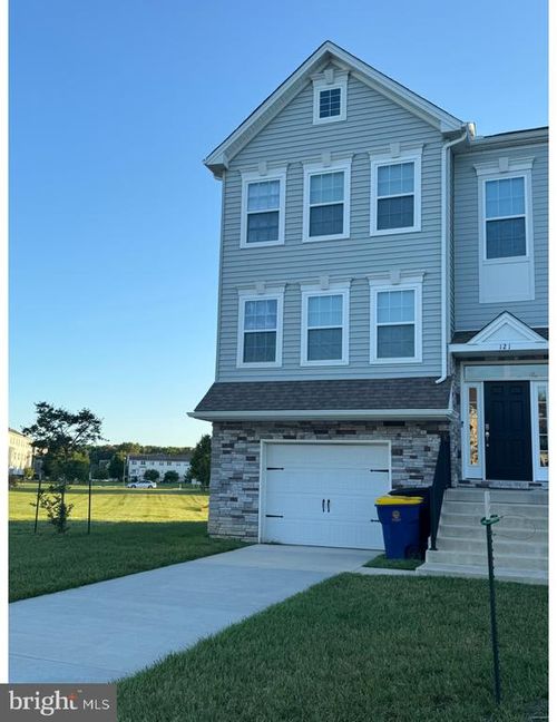 121 Lexington Pl, DOVER, DE, 19901-8828 | Card Image