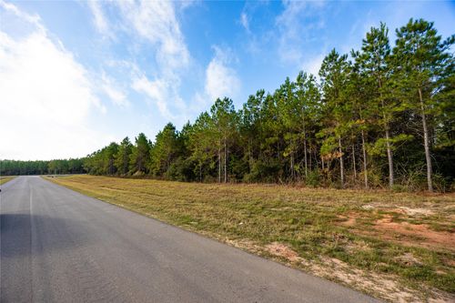 16320 Ridge Oak Rd, Willis, TX, 77378-1820 | Card Image