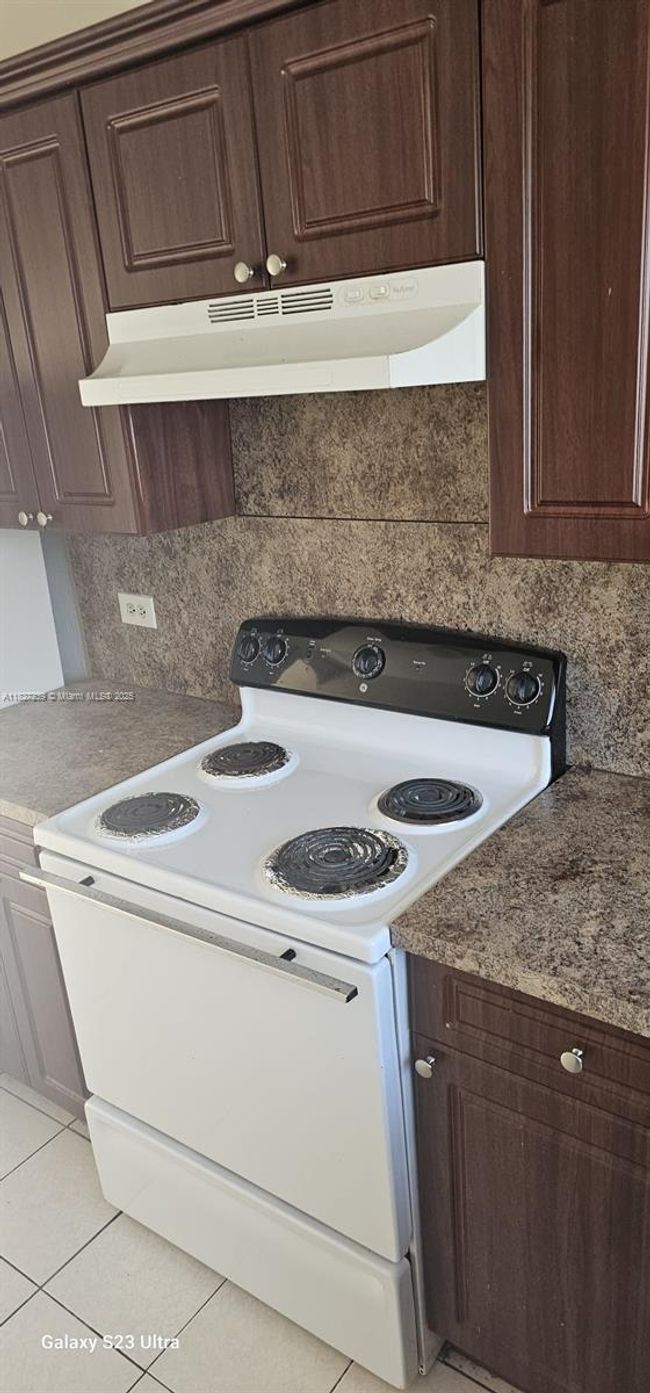 APT-202 - 6012 Sw 33 Rd St, Condo with 1 bedrooms, 1 bathrooms and null parking in Miramar FL | Image 7