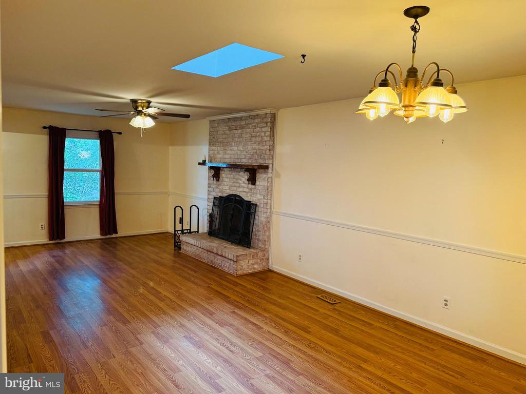 Residential in FREDERICKSBURG 5