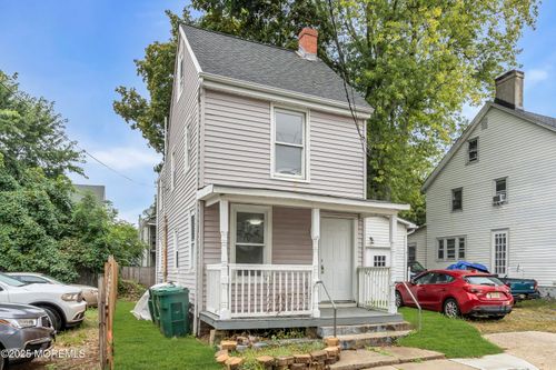 7 Front St, New Egypt, NJ, 08533-1606 | Card Image