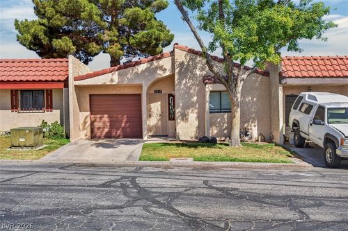 5519 Hobble Creek Dr, Las Vegas, NV, 89120-2368 | Card Image