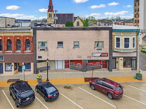 309-313 W Milwaukee Street, Janesville, WI, 53548 | Card Image
