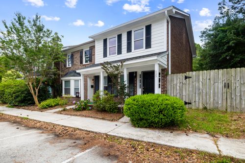 655 Swinton Ct, Mount Pleasant, SC, 29464-3573 | Card Image