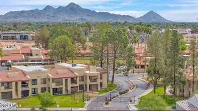 J204 - 8330 N 21 St Drive, Condo with 2 bedrooms, 2 bathrooms and null parking in Phoenix AZ | Image 1