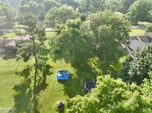 6355 N Mckinley Rd, Flushing, MI, 48433-2900 | Card Image