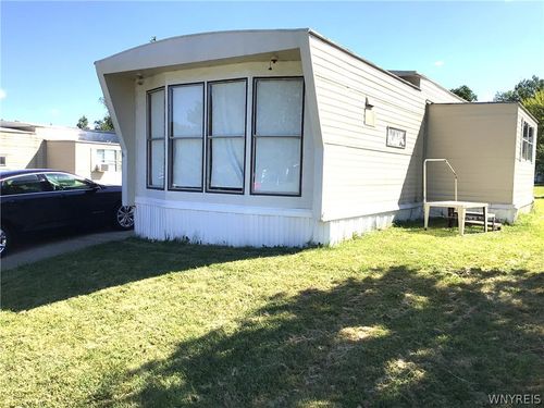 6 Vibernum Dr, Hamburg, NY, 14075-1829 | Card Image