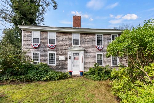 147 Lake St, Plympton, MA, 02367-1300 | Card Image