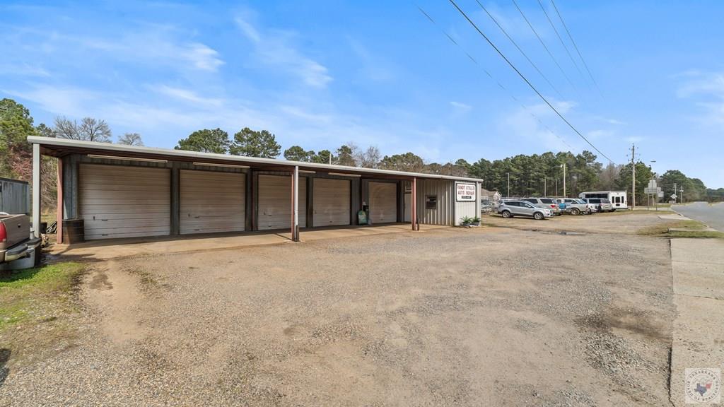 Commercial Sale in Hope 5