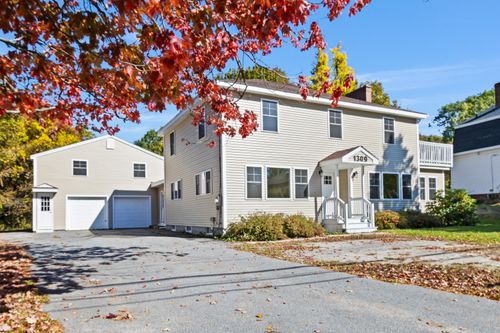 1309 Broadway, South Portland, ME, 04106-4110 | Card Image