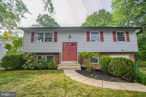 412 Norway Dr, LANSDALE, PA, 19446-3124 | Card Image