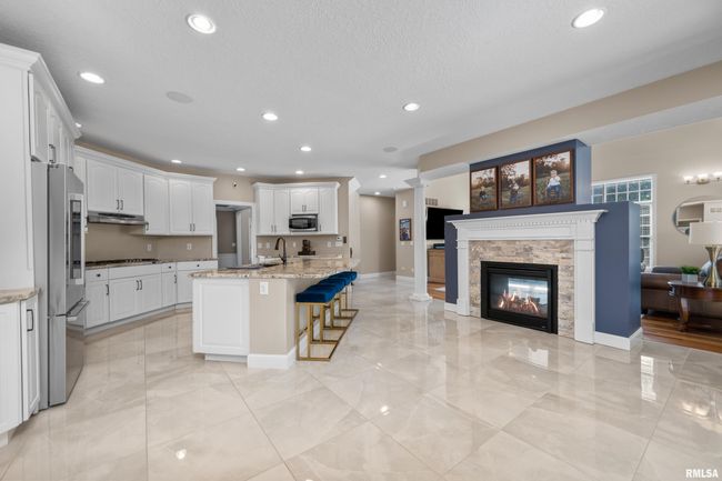 7 Pinehurst Ct, House other with 4 bedrooms, 4 bathrooms and null parking in Coal Valley IL | Image 26