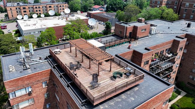 Rooftop with Grills | Image 20
