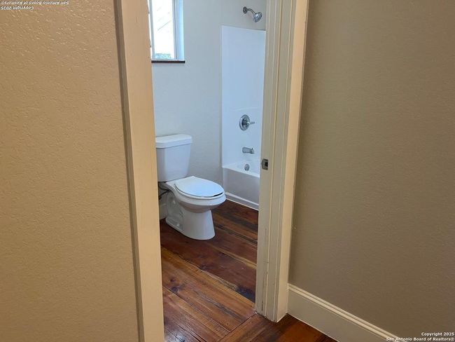446 Waring Welfare Rd, House other with 2 bedrooms, 2 bathrooms and null parking in Waring TX | Image 13