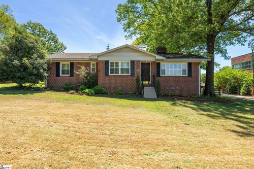 117 Birchwood Dr, Greenville, SC, 29605-4229 | Card Image