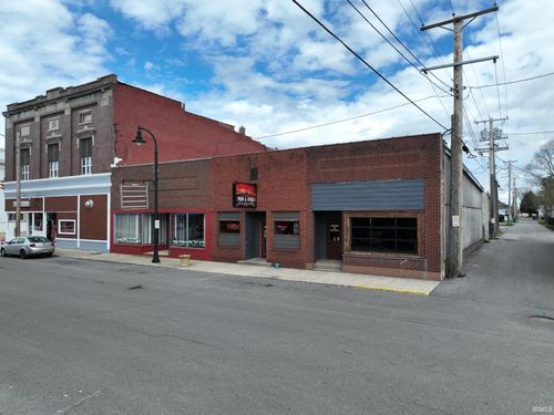 106 E 4th St, Monon, IN, 47959-8309 | Card Image
