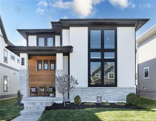 1032 Sw Armie St, Lee's Summit, MO, 64002 | Card Image