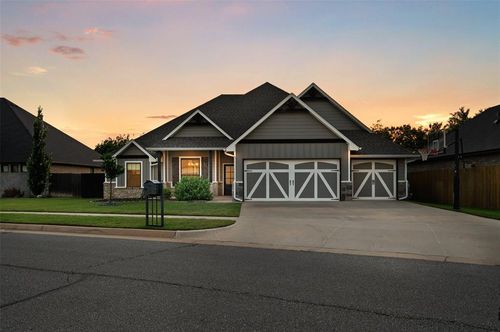 15609 Fountain Creek Lane, Edmond, OK, 73013 | Card Image