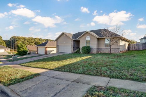 4470 N Toby Ave, Springfield, MO, 65803-4191 | Card Image