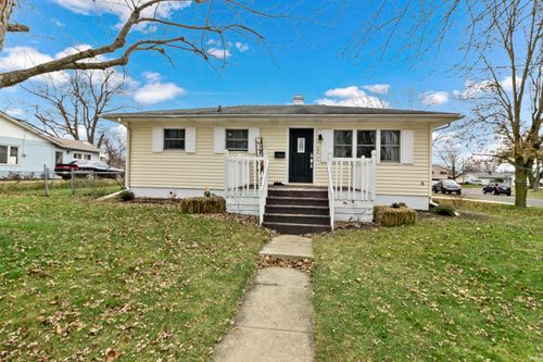 402 N Keal Ave, Marion, IN, 46952-3055 | Card Image
